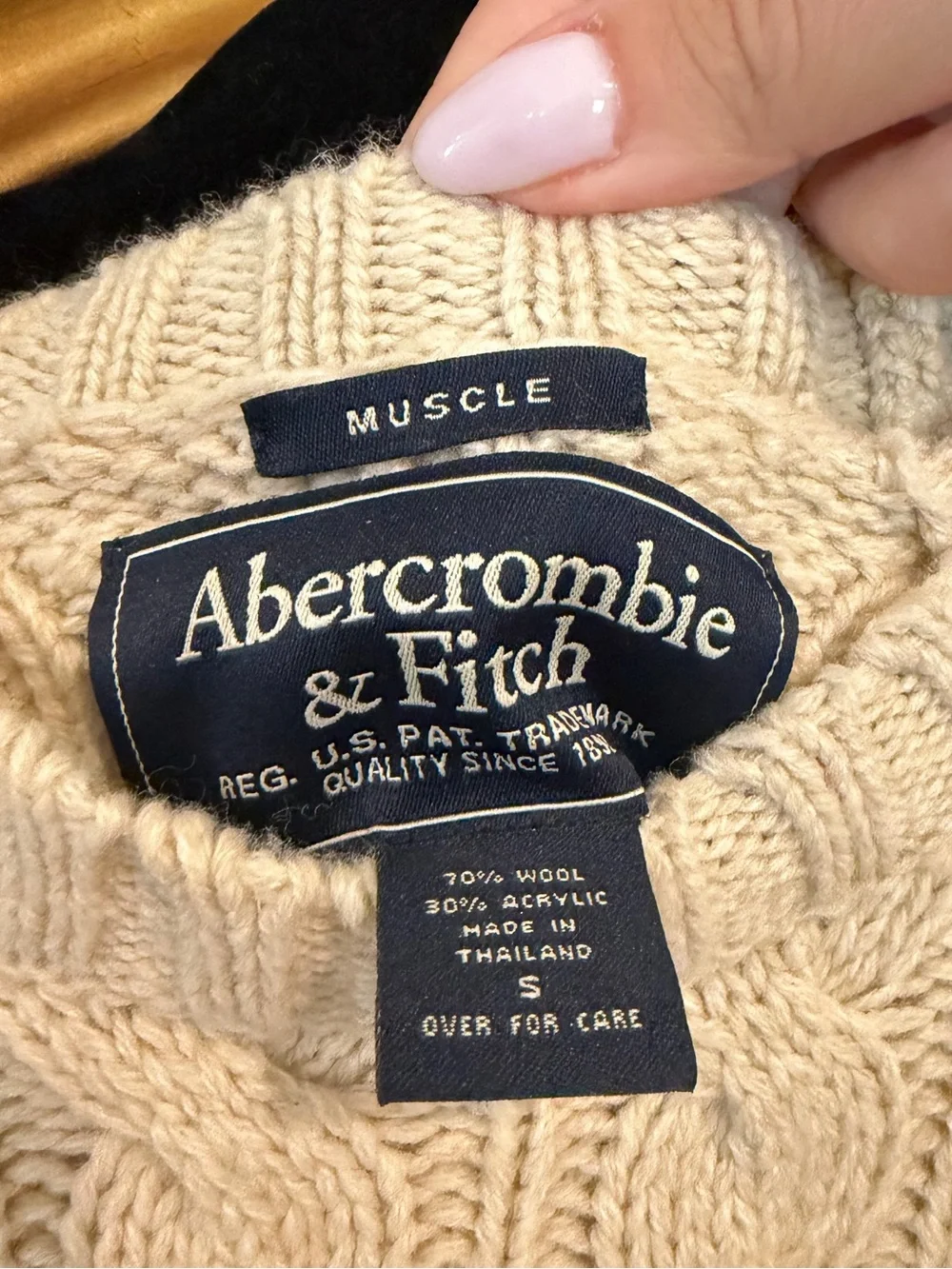 Vintage Abercrombie Sweater - Picture 5 of 5